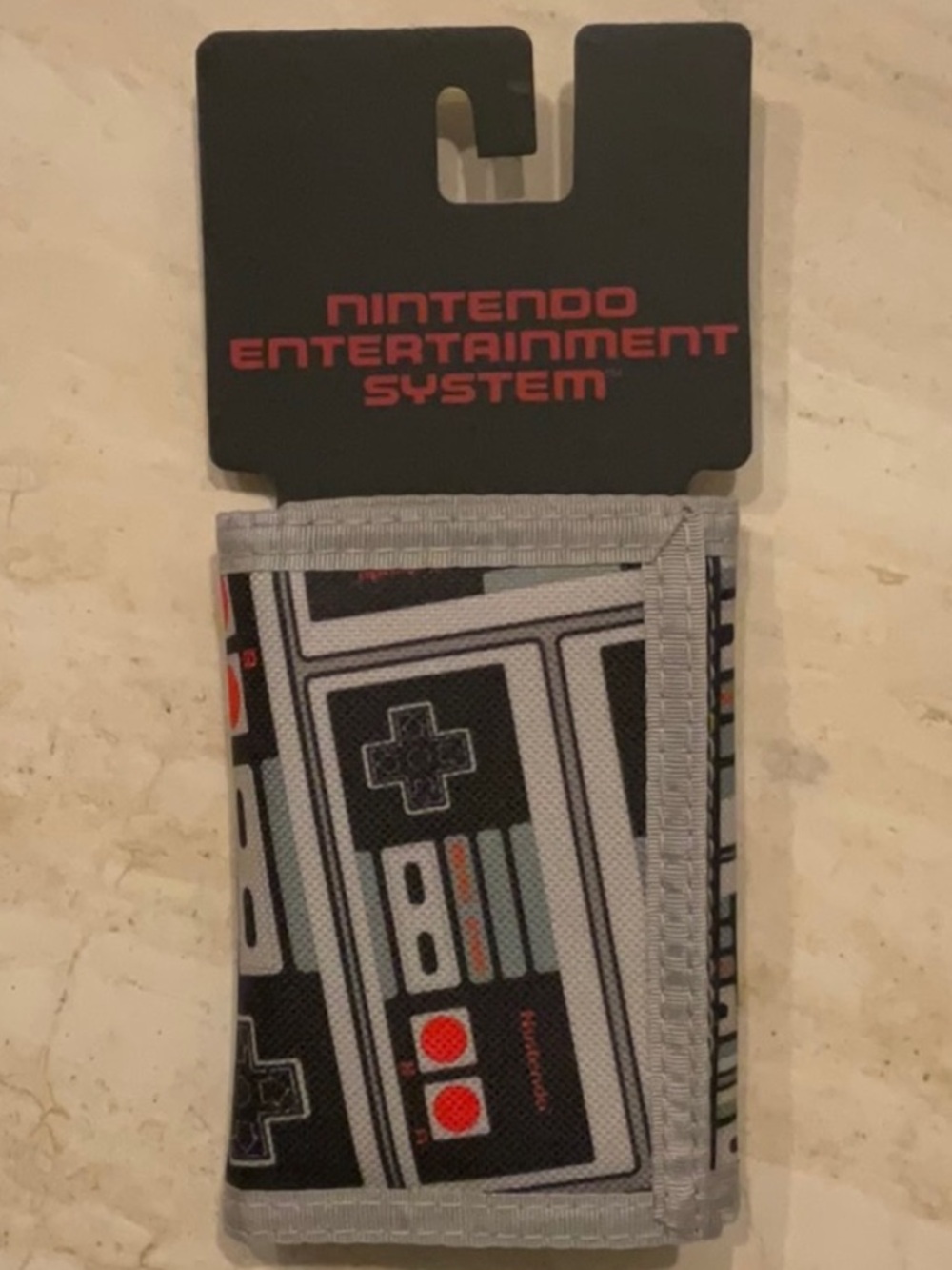 Nintendo Controller Wallet Men’s Trifold NES Nintendo Entertainment System New